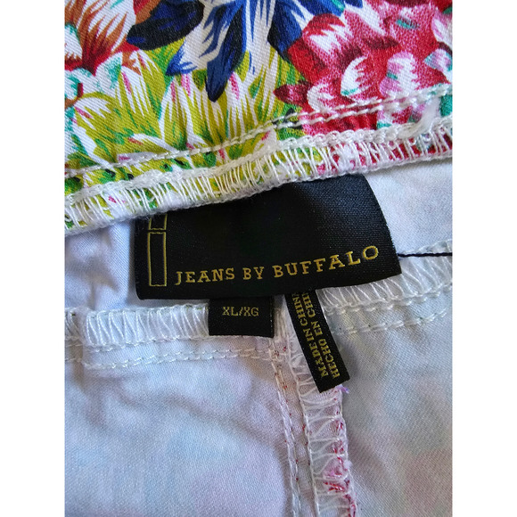 Jeans by Buffalo Flowery Print Spandex/Cotton Blend Stretchable Womens Size XL - Picture 2 of 6